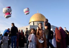 الفلسطينيون يحتفلون بعيد الأضحى في القدس