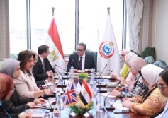  وزير الصحة يستقبل السفير البريطاني 
