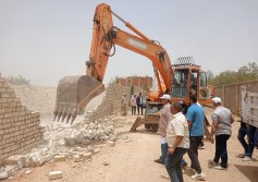 حملات مكبرة لاسترداد الأراضي وإزالة مخالفات البناء بعدة مدن جديدة 