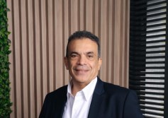 علاء الخشن