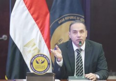 الدكتور إسلام عزام