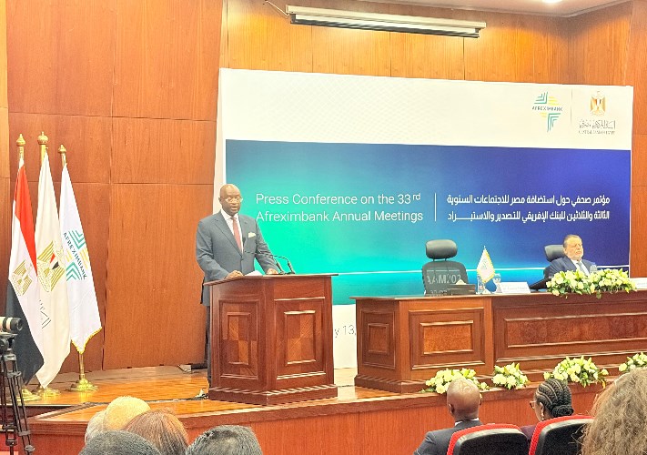 جورج إيلومبى