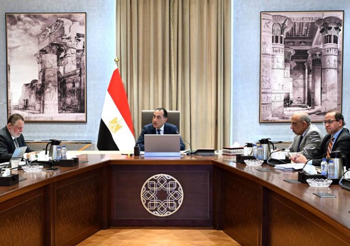 رئيس الوزراء يتابع خطة تدبير الاحتياجات المالية 