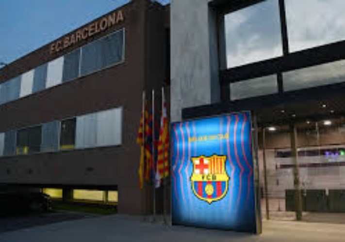 كيف تطورت إيرادات برشلونة خلال السنوات الأخيرة؟