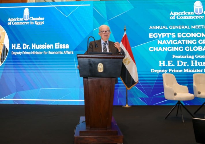 الدكتور حسين عيسى، نائب رئيس مجلس الوزراء للشؤون الاقتصادية