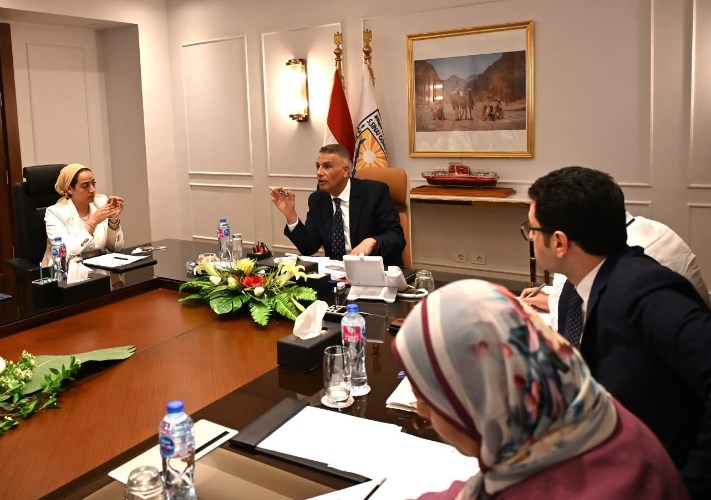  عقد اللواء الدكتور إسماعيل كمال محافظ جنوب سيناء مؤتمراً موسعاً