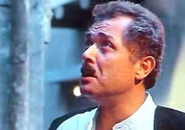 الفنان محمود عبد العزيز من فيلم الكيت كات