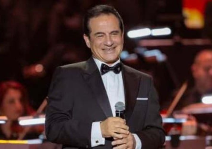 المطرب القدير محمد ثروت