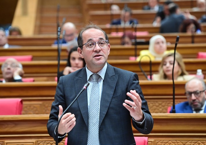 وزير المالية 