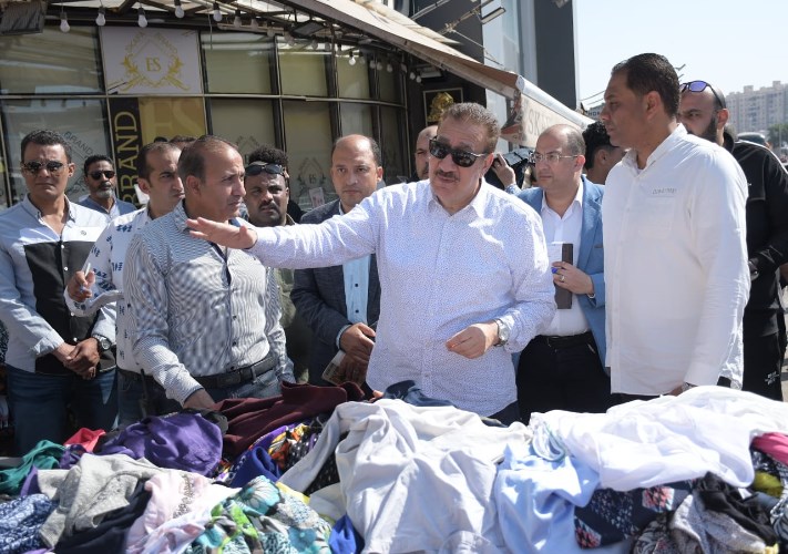 محافظ بورسعيد يتفقد مول الفرما
