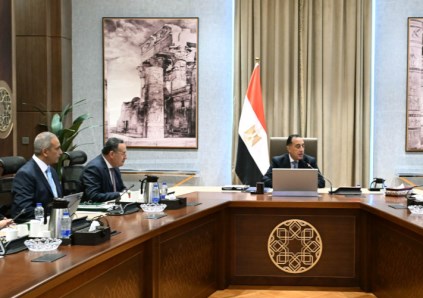 رئيس الوزراء يتابع تطوير مستشفيات «قصر العيني»