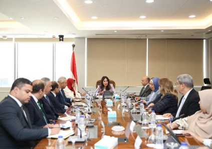 راندة المنشاوي تتابع حدائق تلال الفسطاط 