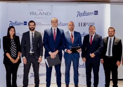 تحالف «HDP وطلوع» يوقع شراكة مع مجموعة Radisson Blu لإقامة فندق بمرحلة Blu Stays داخل مشروع The Island – Marina 5