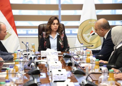 منال عوض