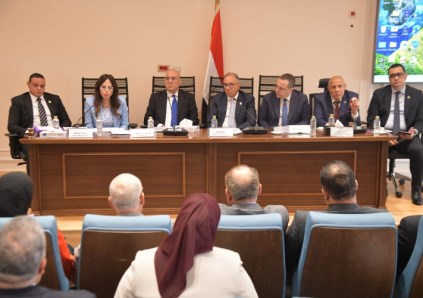 وزير الإسكان 