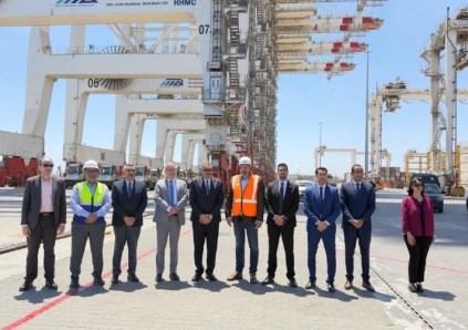 سفير السويد يزور محطة حاويات دمياط تحيا مصر