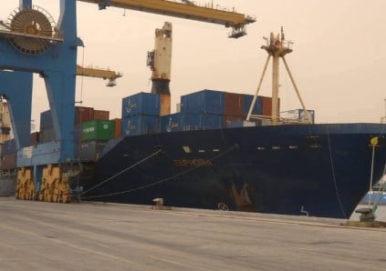 حركة التداول بموانئ البحر الاحمر