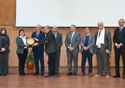 الدكتور سويلم في مركز التدريب
