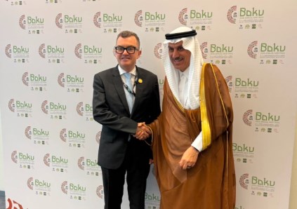التقي الدكتور أحمد رستم، وزير التخطيط والتنمية الاقتصادية ومحافظ مصر لدى مجموعة البنك الإسلامي للتنمية، الدكتور محمد بن سليمان الجاسر، رئيس مجموعة البنك