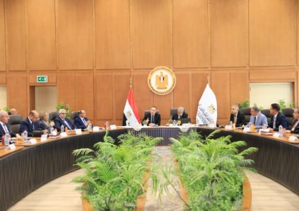 وزير التعليم العالي يترأس اجتماع مجلس الجامعات الأهلية لاعتماد شراكات دولية جديدة وتعزيز تنافسية الجامعات المصرية عالميًا