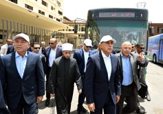 رئيس الوزراء يتفقد هيئة النقل العام بالقاهرة