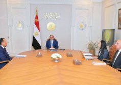 السيسي مع مدبولي ووزيرة التضامن
