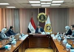 خالد هاشم، وزير الصناعة 
