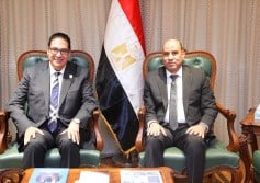 وزير العمل 