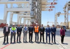  صورة لمحطة حاويات