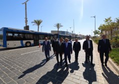 وزير النقل يدشن 10 أتوبيسات كهربائية حديثة بالعاصمة الجديدة