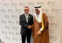 التقي الدكتور أحمد رستم، وزير التخطيط والتنمية الاقتصادية ومحافظ مصر لدى مجموعة البنك الإسلامي للتنمية، الدكتور محمد بن سليمان الجاسر، رئيس مجموعة البنك