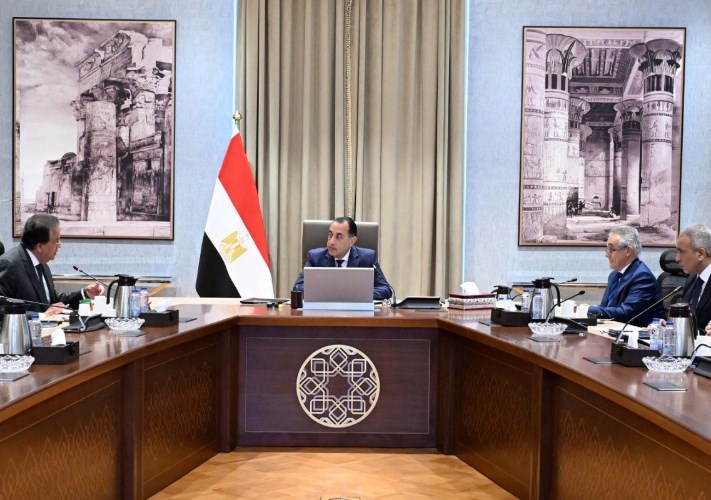 الحكومة: الإسراع بإقرار تشريعات لتعزيز الرقابة على الغذاء والمنشآت والعاملين بها