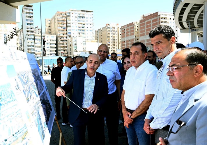 رئيس الوزراء يفتتح أعمال توسعة الكورنيش شرق مدينة الإسكندرية