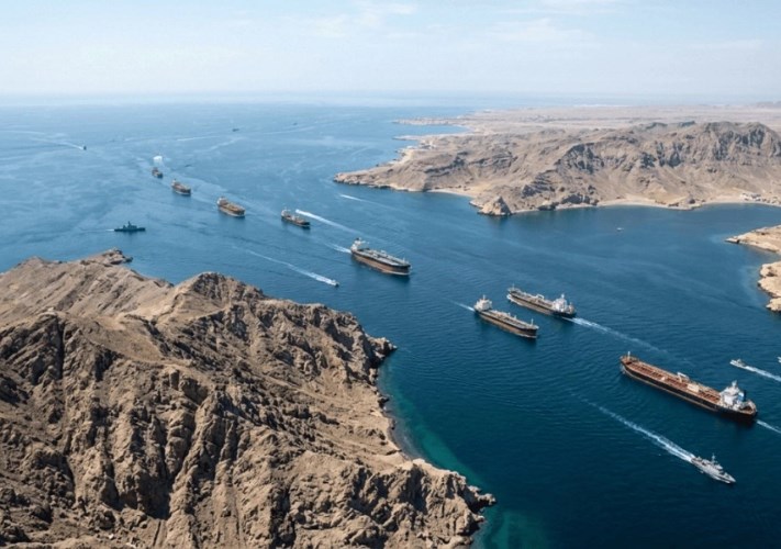 شركات التأمين تبقي شروط الاكتتاب مشددة على حركة الملاحة في مضيق هرمز