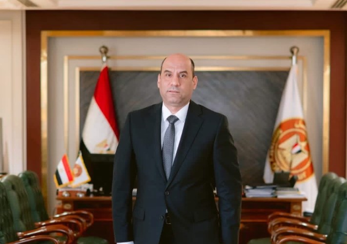 وزير العمل 