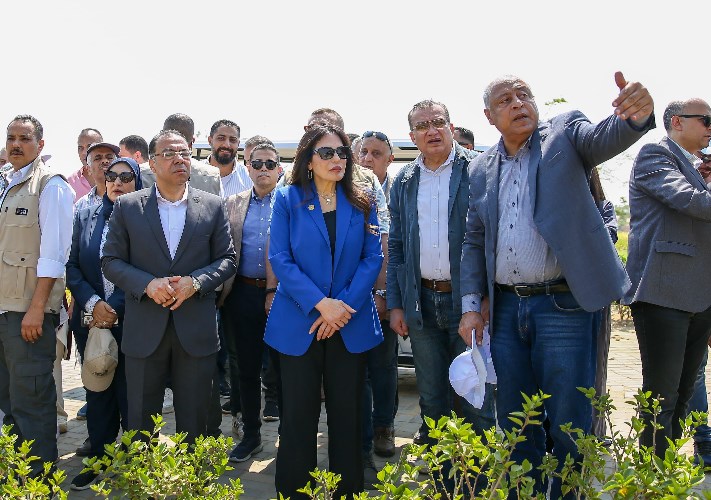 وزيرة الإسكان تتابع اللمسات النهائية لمشروع «حدائق تلال الفسطاط»