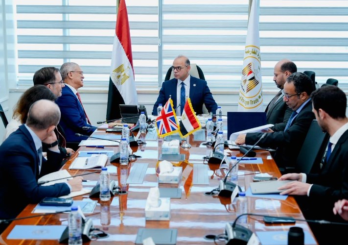 وزير الاستثمار 