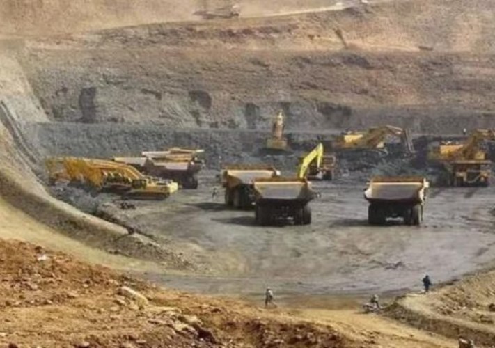 «أسكوم» تستحوذ على 90% من «أسطول» للنقل البري