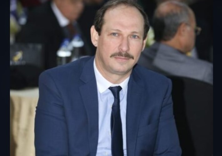أيمن الشيوي