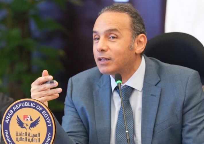 إسلام عزام رئيس الهيئة العامة للرقابة المالية 