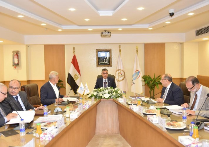 وزير التموين: التوسع في تطوير ورفع كفاءة الشركات التابعة لـ«القابضة الغذائية»