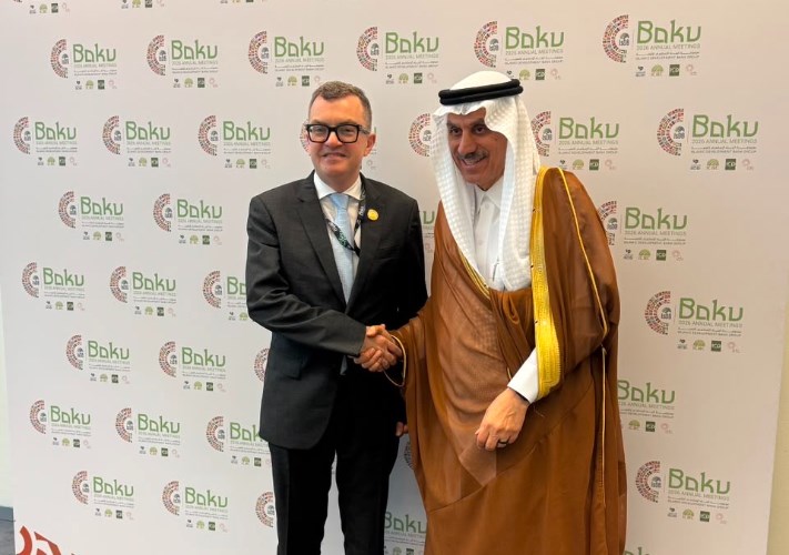 التقي الدكتور أحمد رستم، وزير التخطيط والتنمية الاقتصادية ومحافظ مصر لدى مجموعة البنك الإسلامي للتنمية، الدكتور محمد بن سليمان الجاسر، رئيس مجموعة البنك