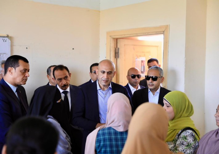 رسالة حاسمة من وزير التعليم خلال تفقد مدرسة الروافع بسوهاج: لا عودة للمتسببين في أعمال الشغب قبل إصلاح جميع التلفيات وتحمل المسؤولية كاملة
