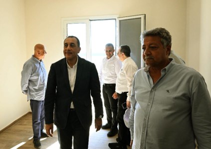 رئيس الوزراء يتفقد الحي اللاتيني 