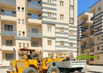 متابعة مشروعات تطوير الطرق والمحاور والمرافق والتشجير بعدد من المدن الجديدة
