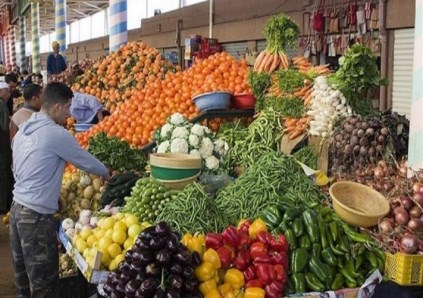 سوق جملة للخضروات والفاكهة بمدينة أسوان الجديدة