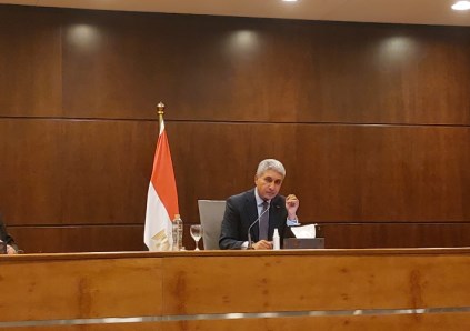 وزير السياحة 