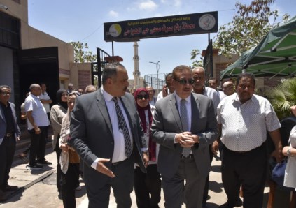 محافظ بورسعيد ورئيس الشركة القابضه 