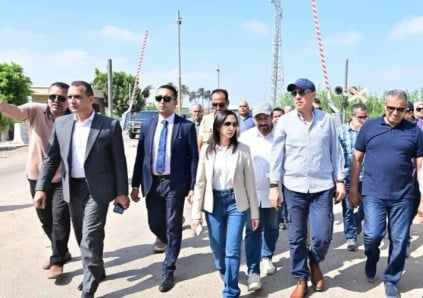 وزير الري مع محافظ البحيرة