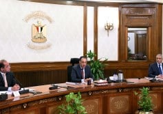 مدبولي خلال اجتماع متابعة مستجدات الموقف التنفيذي لمشروعات الطاقة الجديدة